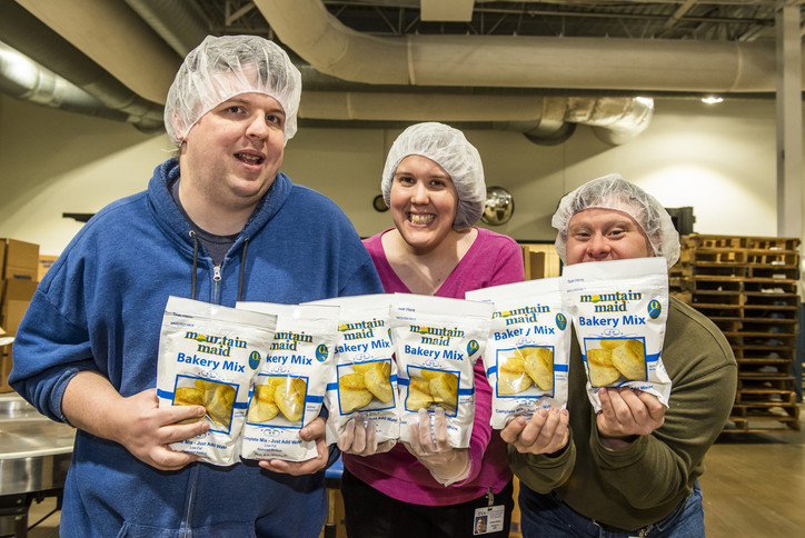 MicheaelCook_Joanna_Jamie_Owen